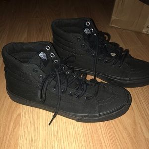Black High Top Vans!!!  🖤🖤🖤